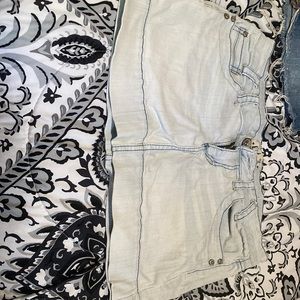 L.e.I. Ashley trouble light blue Jean skirt